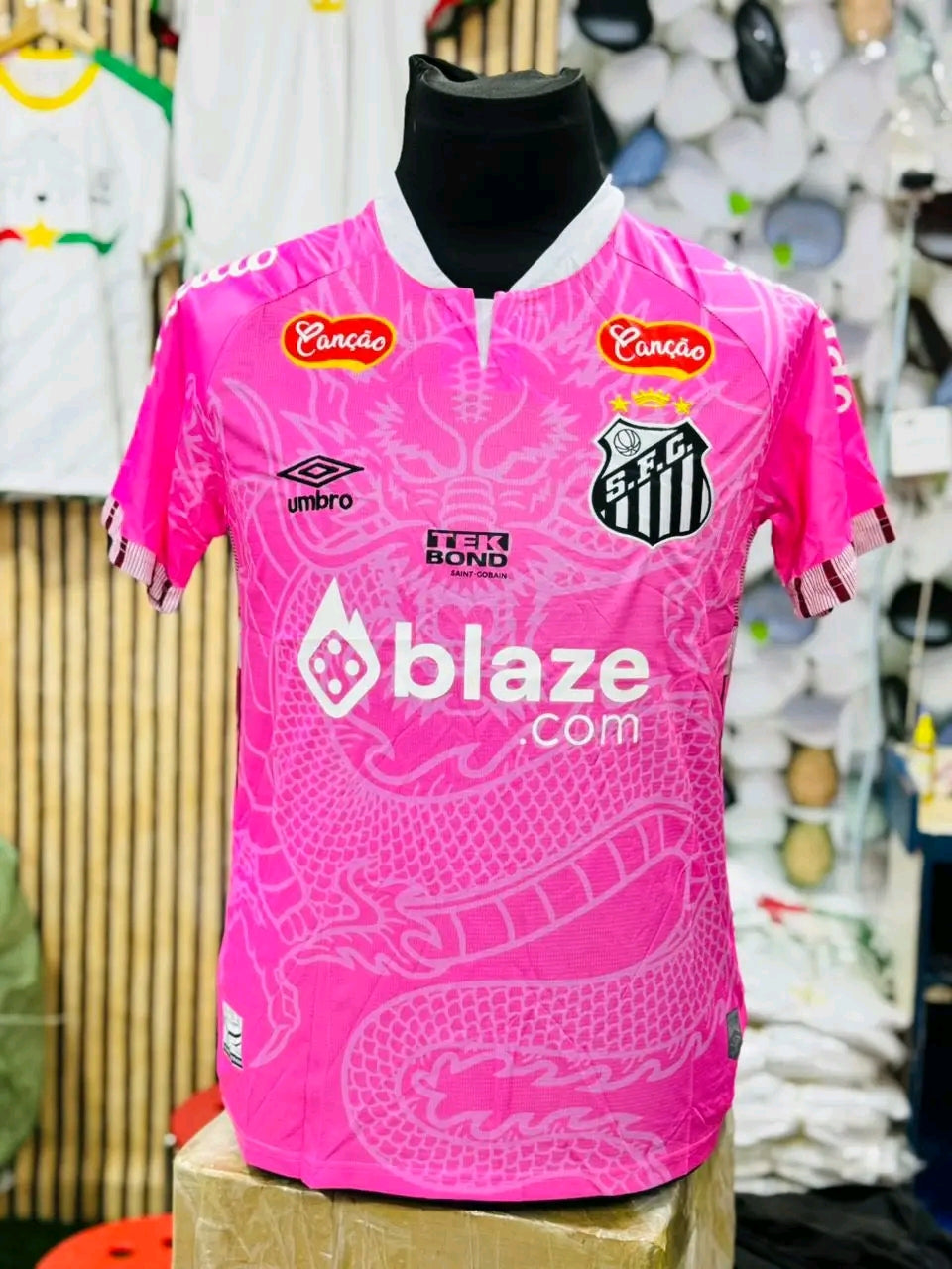 Maillot de Santos rose 2025-2026 (Version Européenne)