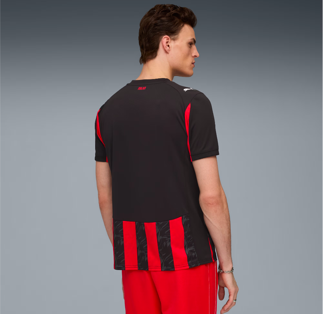 Maillot domicile d'Ac Milan 2025-2026 (Version Européenne)