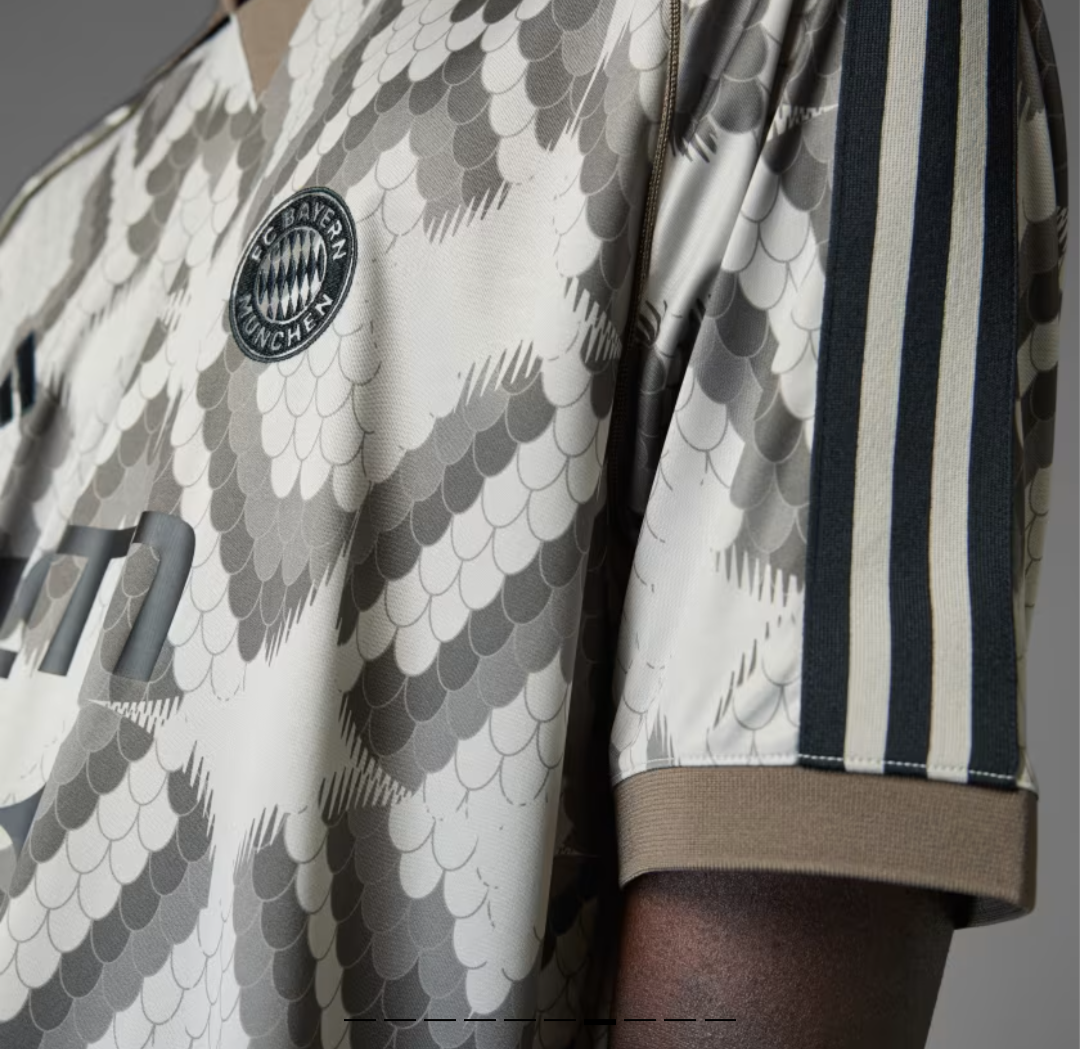 Maillot  de Bayern Munich 2025-2026 (Version Européenne)